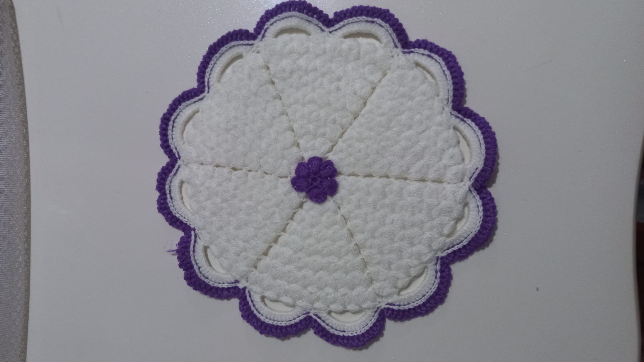 El örgüsü dekorasyon-handgestrickte Dekoration