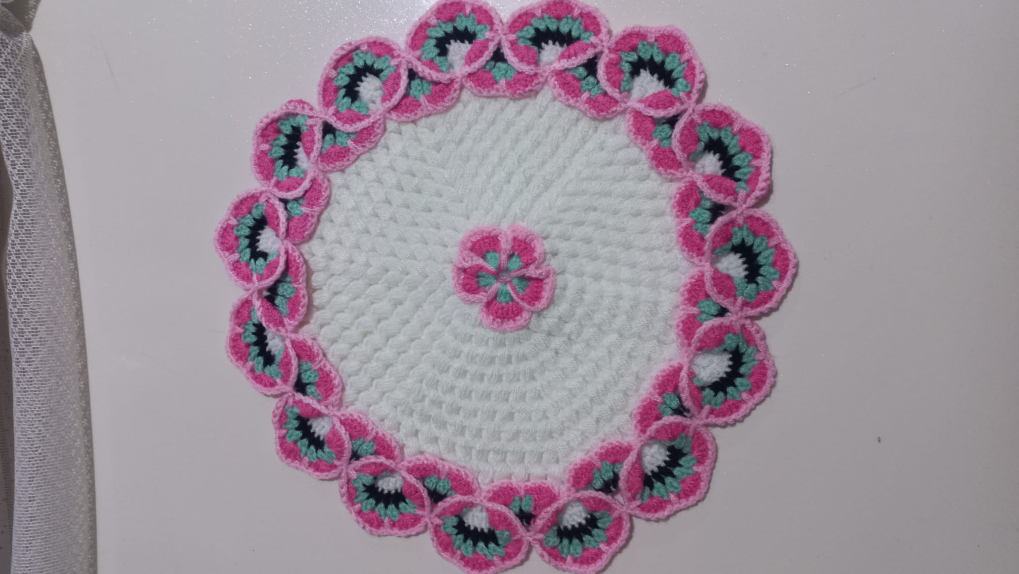 El örgüsü dekorasyon-handgestrickte Dekoration