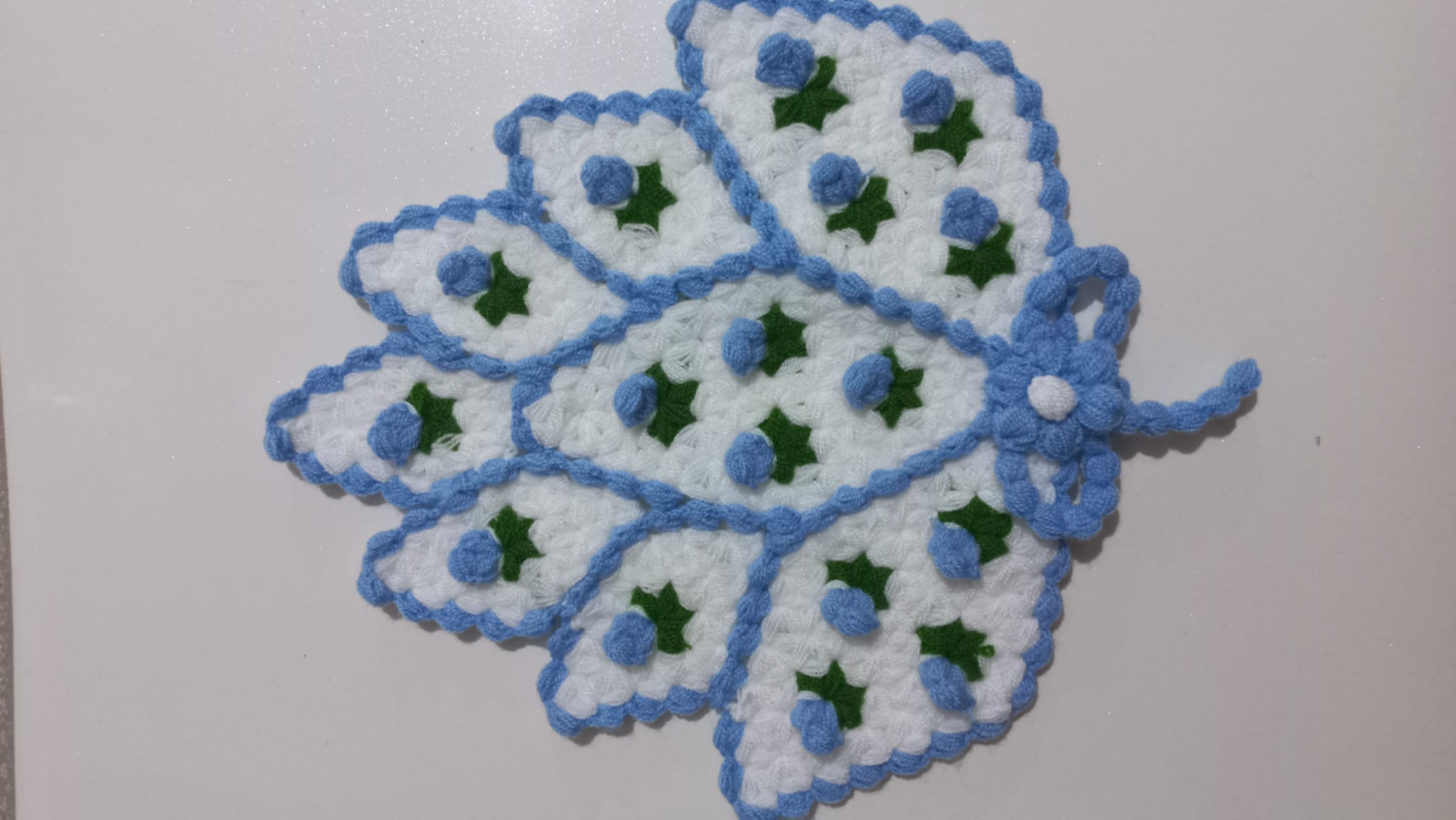El örgüsü dekorasyon-handgestrickte Dekoration